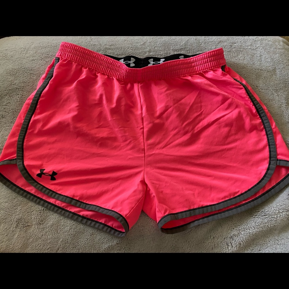 Under Armour Sz Large Athletic Shorts
